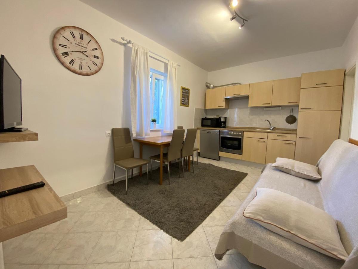 Apartmani Lu Biograd Na Moru Kültér fotó