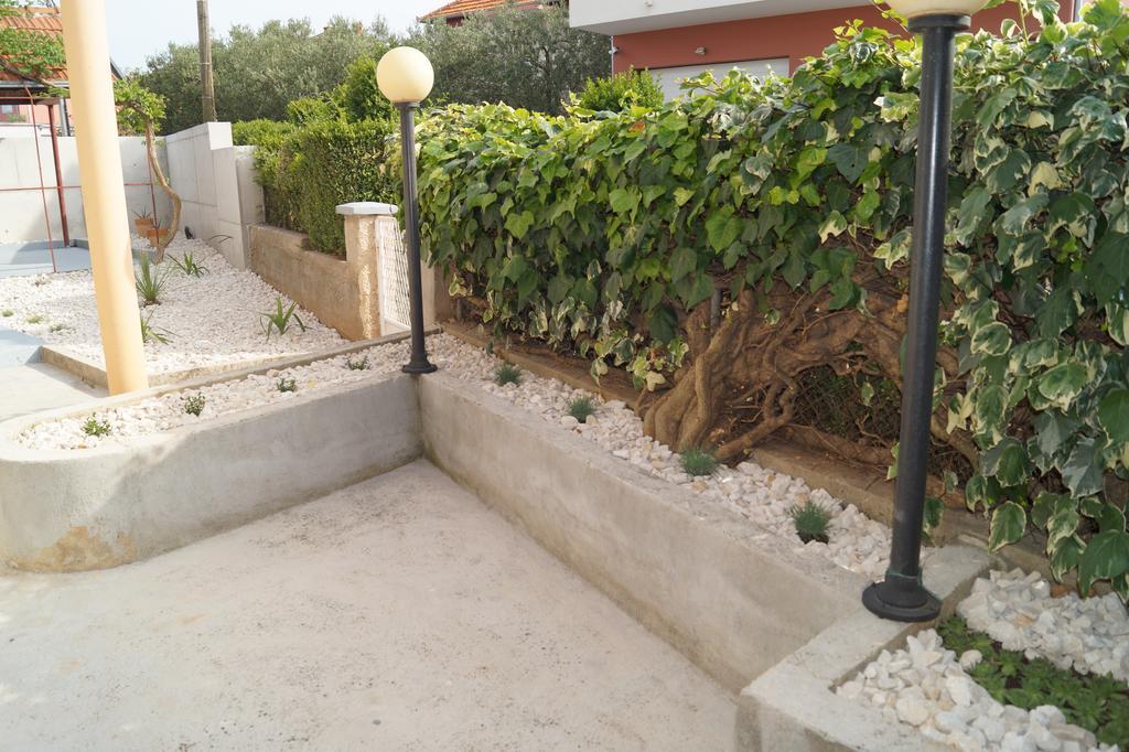 Apartmani Lu Biograd Na Moru Kültér fotó